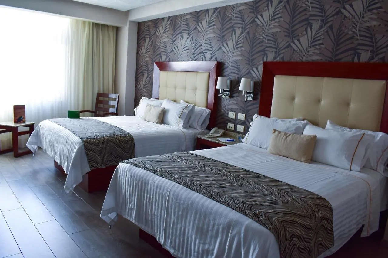 Hotel Portobelo Guadalajara 3*,